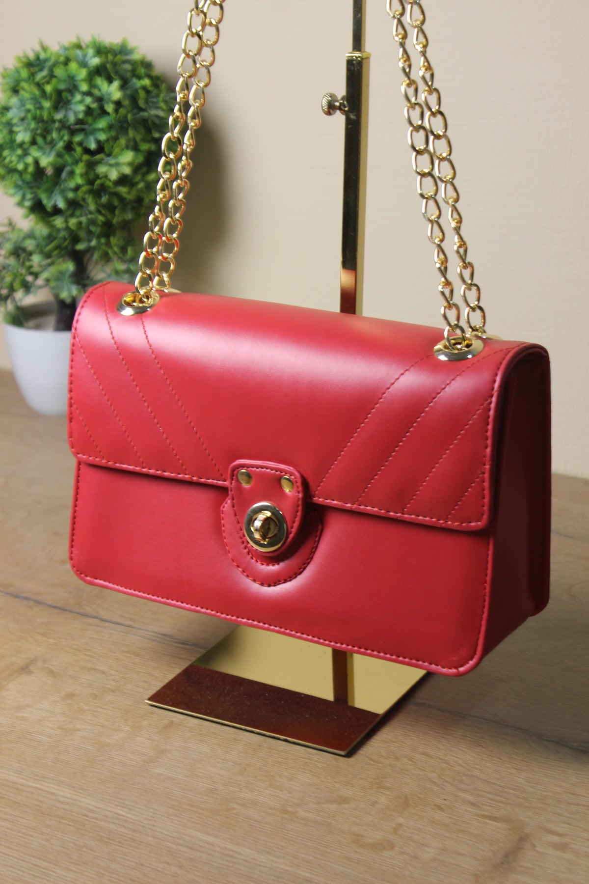 Vogue Red