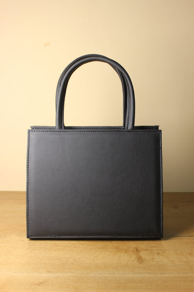 Dune Black